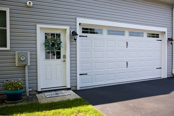 24/7 Emergency Garage Door Panel Replacement experts in Stagecoach, NV